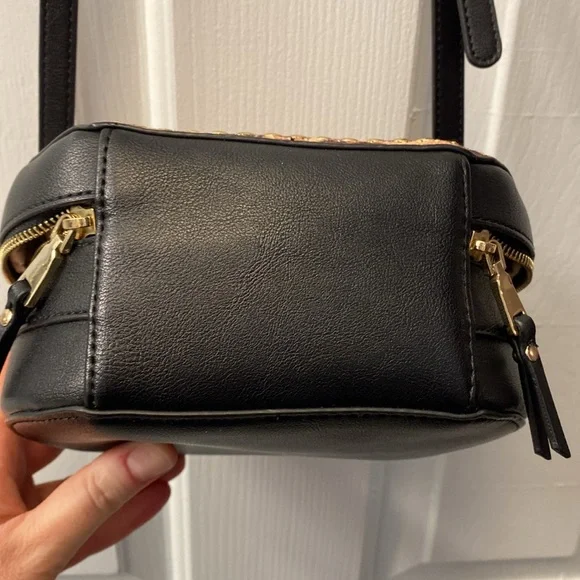 INC Leopard Print Round Crossbody Bag/Clutch - Picture 6 of 16